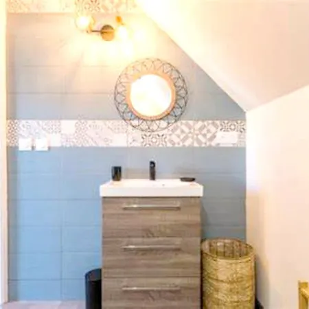 Maison Charmante A Avec Piscine Partagee Pontorson