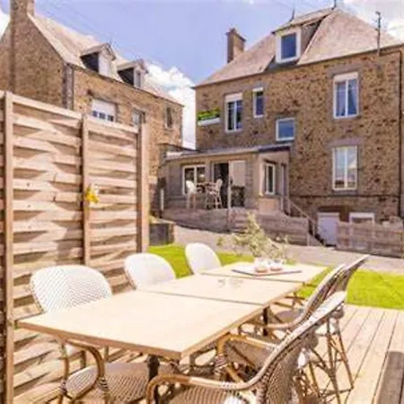 Maison Charmante A Avec Piscine Partagee *